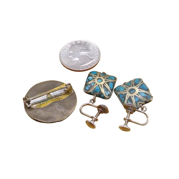 India Inlay Crushed Turquoise Parure, Round Brooch and Matching Square Screw Bac - Picture 3 of 3
